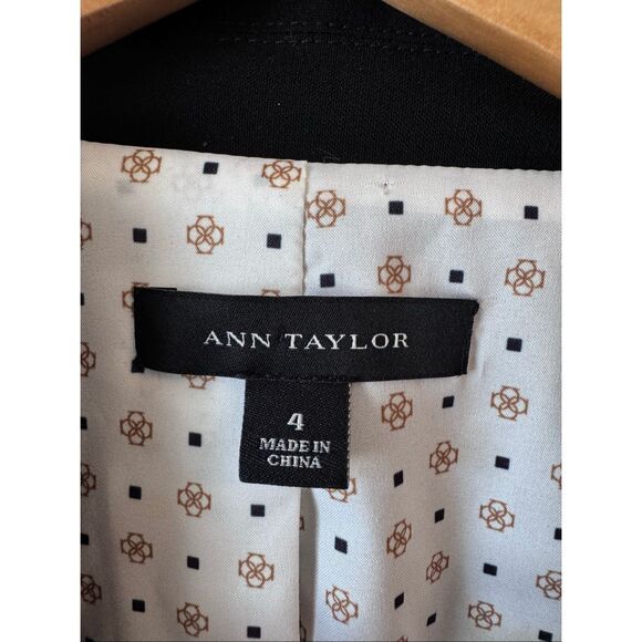 Ann Taylor Black Blazer Size 4 - Picture 2 of 8